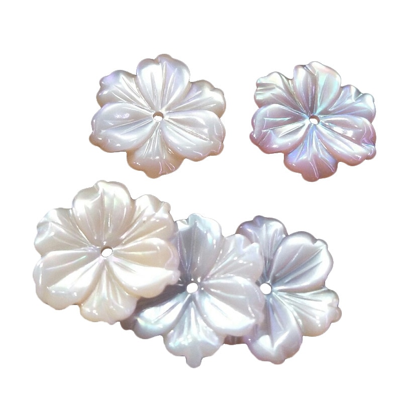 Perles de fleurs sculptées en nacre exquise pour bijoux