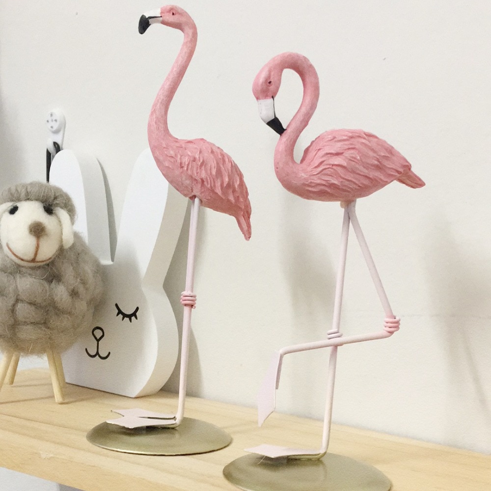 Harpiks flamingo nordisk stil værelse indretning flamingo skandinavisk indretning til pigeværelse flot harpiks flamingo indretning til værelse skrivebord