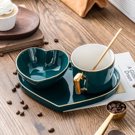 European Golden Coffee Cup Luxury Glaze Ceramic English Cup Ceramic Nordic Coffee Cup Saucer Pottery Afternoon Tea Box E5