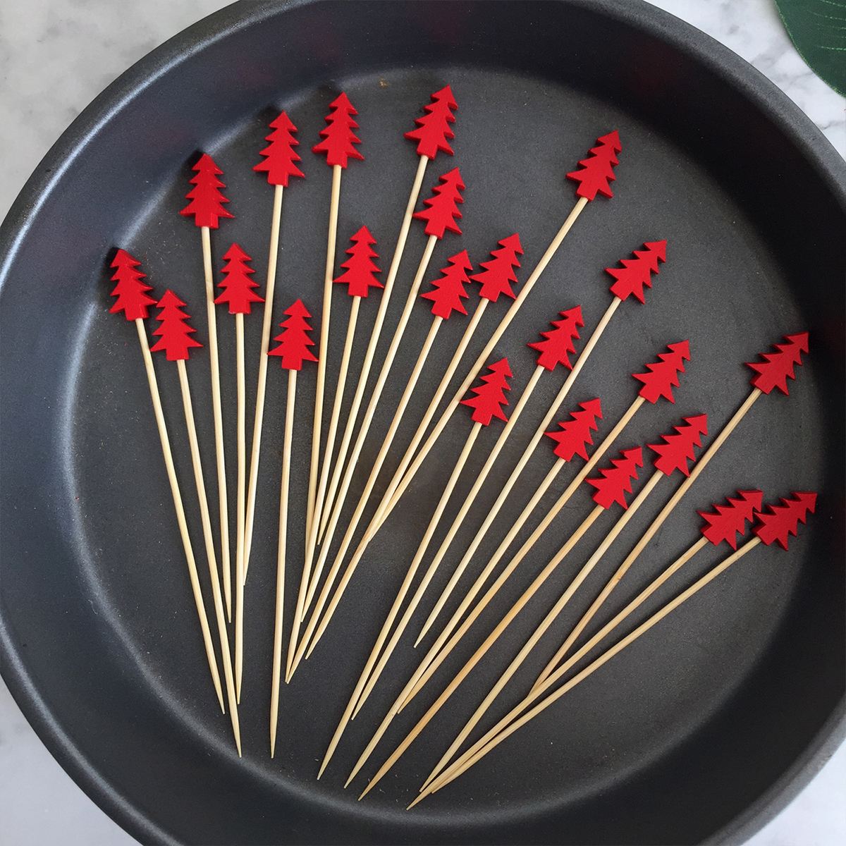 100 STUKS Bamboe Cocktail Picks Wegwerp Fruit Cake Sticks Kerstboom Vorm Tandenstokers Voor Voorgerecht Party Bar