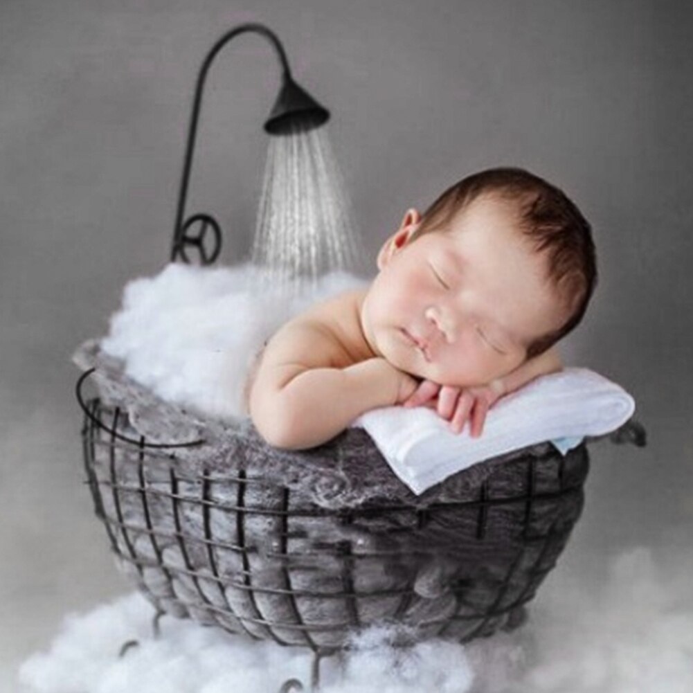 Sofa udhulet badekar nyfødt baby poserer jernkurv holdbart tilbehør dekoration stald studiefotografering rekvisitter foto
