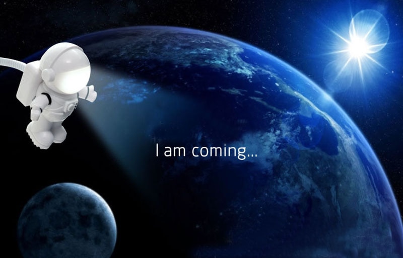 Funny Astronaut USB Gadget Spaceman USB LED Light Adjustable Night Light Gadgets for Computer PC Lamp