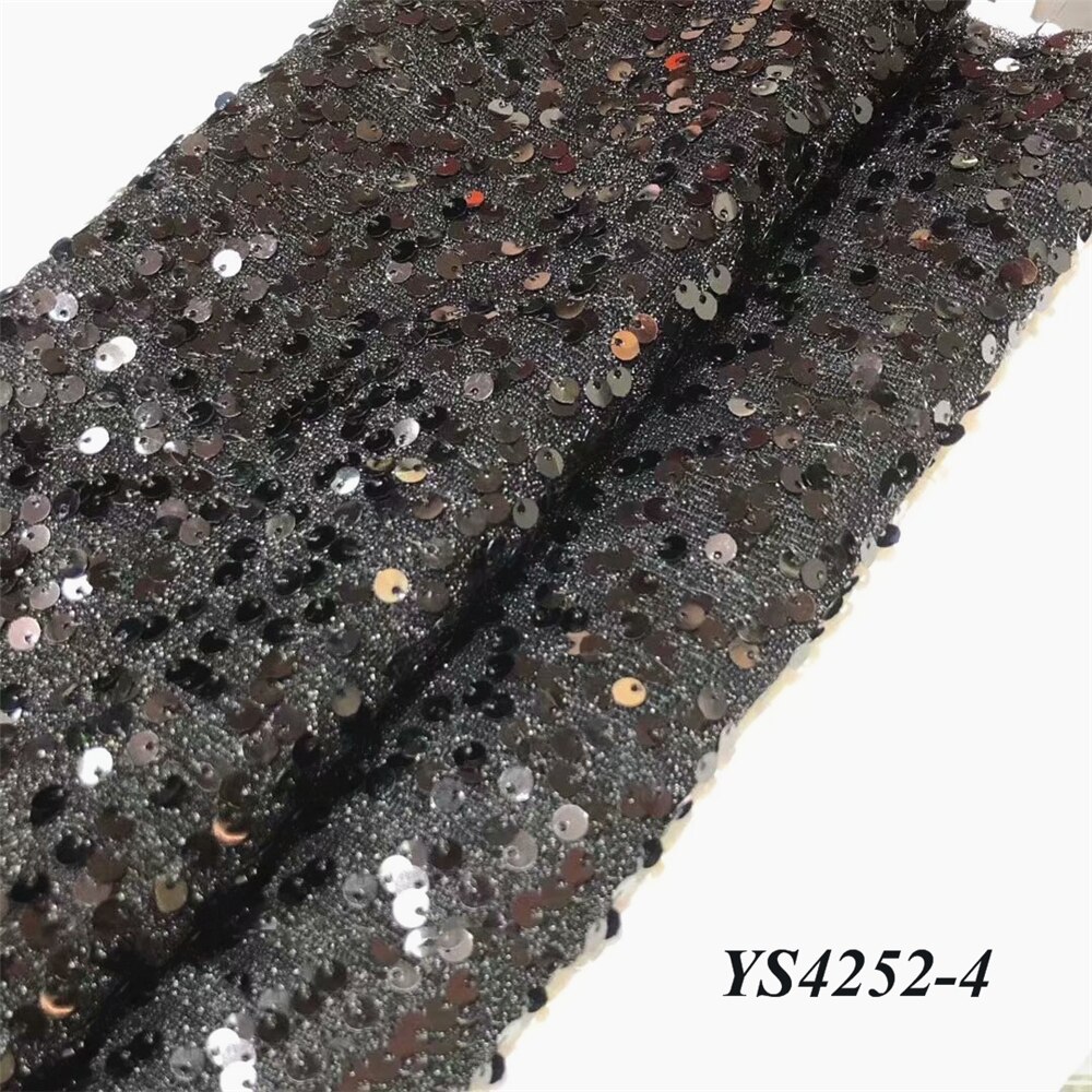 personnalisée en pièces chatoyantes noires pures conçues pour le tissu de robe magnifique de femmes de boule de soirée