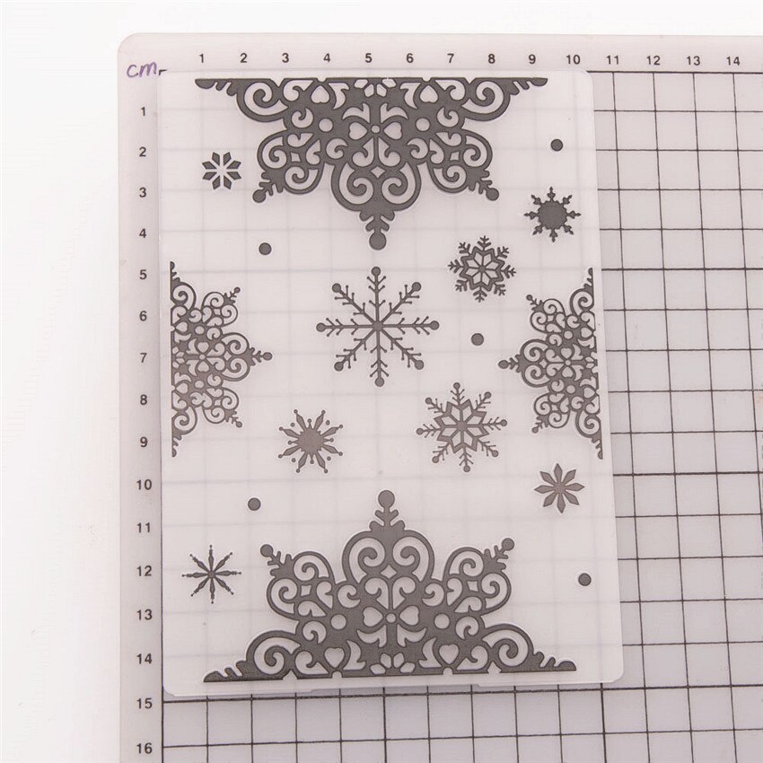 10.5*14.8CM Maple leaf plastic pine template craft card making paper card album wedding decoration Embossing folders