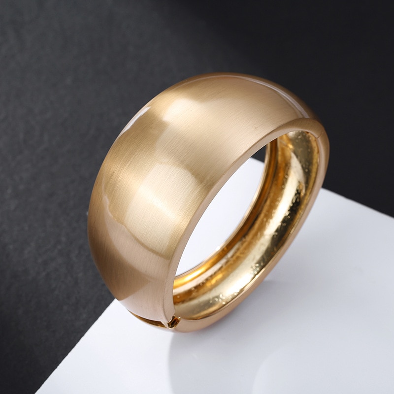 Brede Frosted Armbanden Minimalistische Goud Kleur Armbanden Voor Vrouwen Accessoires Mode Sieraden 2022