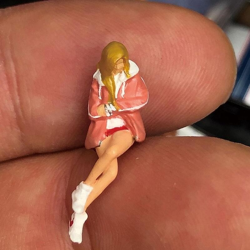 1pc Model lalki makro 1:64 wysokiej jakości modne ubrania dziewczyny lalki precyzyjne ręcznie robione lalki wykwintne i piękne