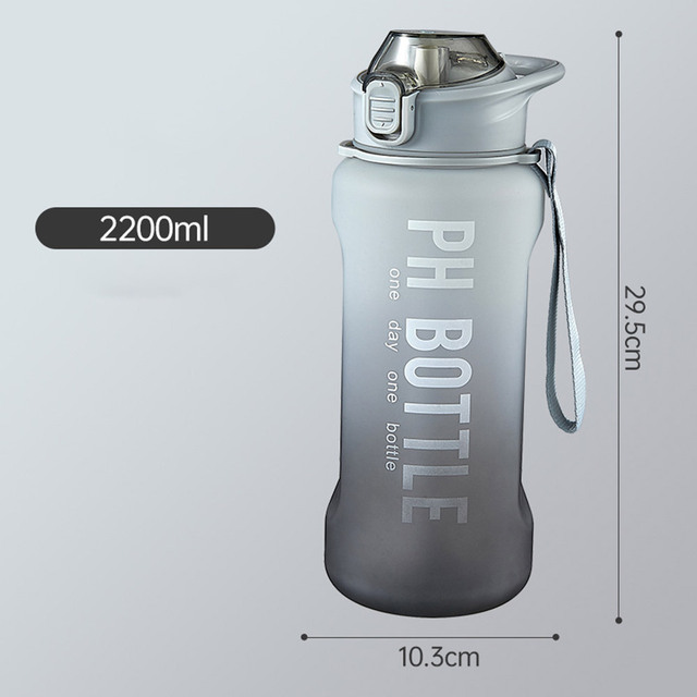 2200ml zdatność sportowy bidony zamykane gradient przenośna butelka na wodę zdatność o dużej pojemności zdatność uchwyt przenośny bidon: srebro