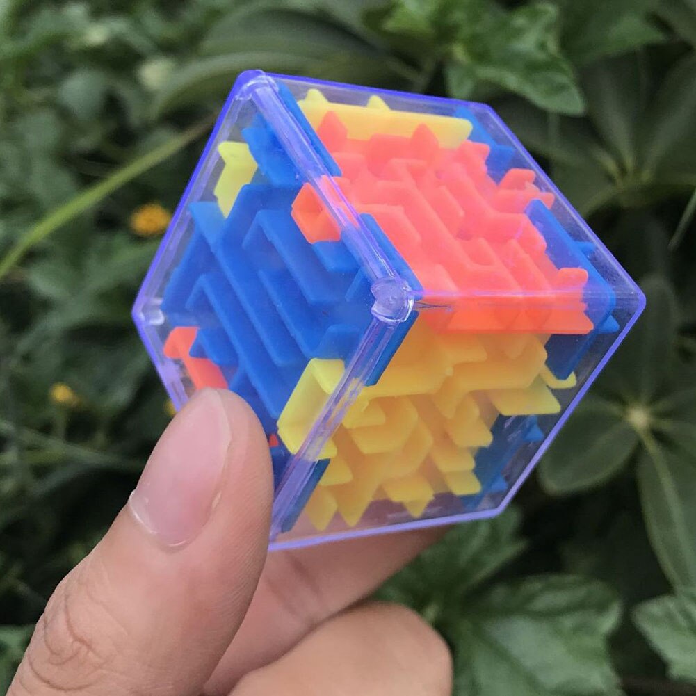 1 pz Creativo Nuovo 3D stereo mini Labirinto di Rotolamento Della Sfera Rotante piazza Gioco di puzzle per Bambini di Età Giocattoli Educativi di Apprendimento