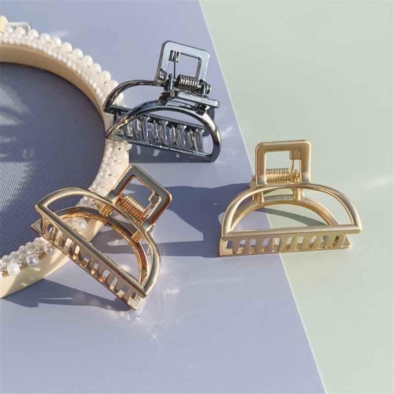 Women Girls Geometric Hair Claw Clamps Metal Hair Crab Barrettes Solid Color Hairpin Large Size Hair Accessories