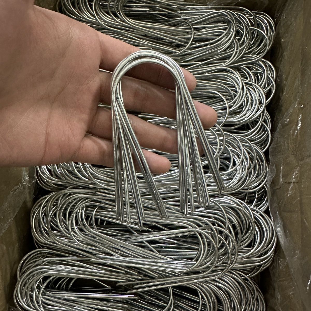 Trädgårdspinne silvermetall u-form trädgårdsklammer trädgårdsmarkspik film fasta pinnar trädgårdsredskap filmpinne landskapsspikar