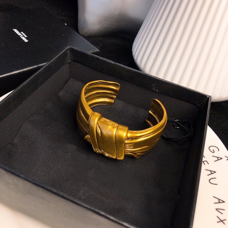 Neue Jahrgang Gold Farbe Bowknot Schmuck Knoten Armbinde Jahrgang Armreif groß Manschette Armbinde Heißer Schmuck Armbinde