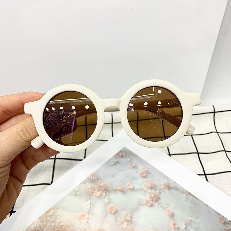 Retro børn solbriller  uv400 strand uv beskyttelse baby pige dreng solbriller rundt stel udendørs børn briller børn tilbehør: Beige