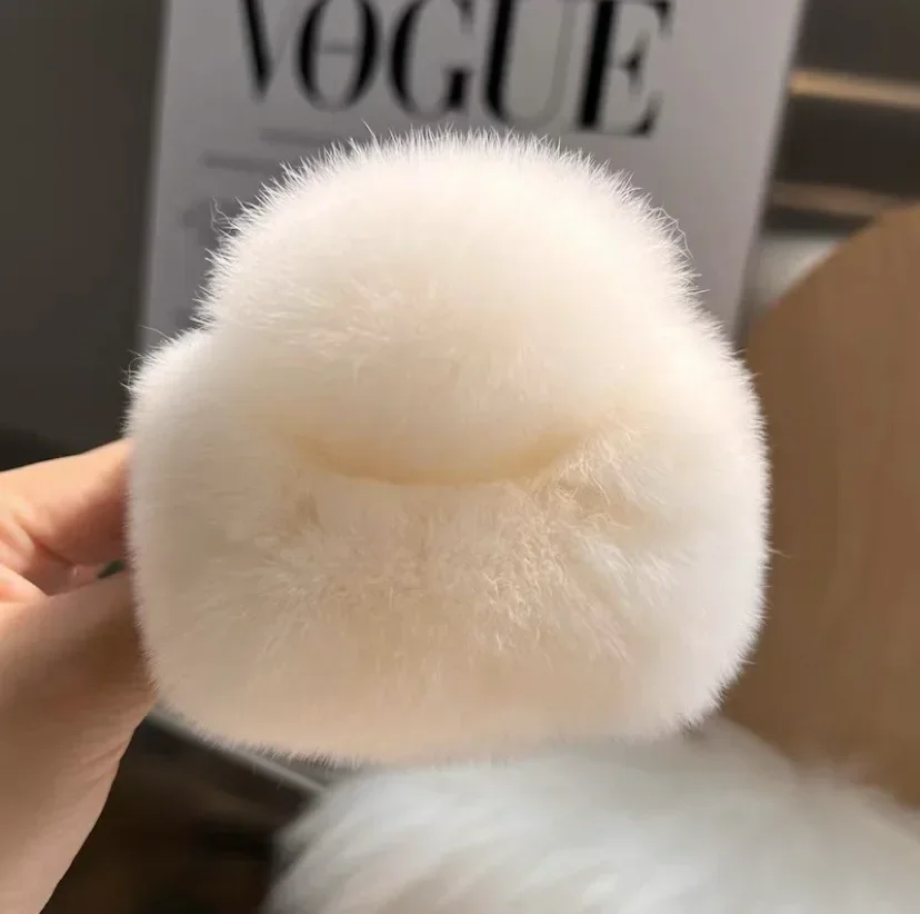 DuoShang automne et hiver loutre fourrure de lapin griffe de cheveux grand carré en peluche pinces à cheveux doux crabe pinces à cheveux femmes accessoires de cheveux: WHITE