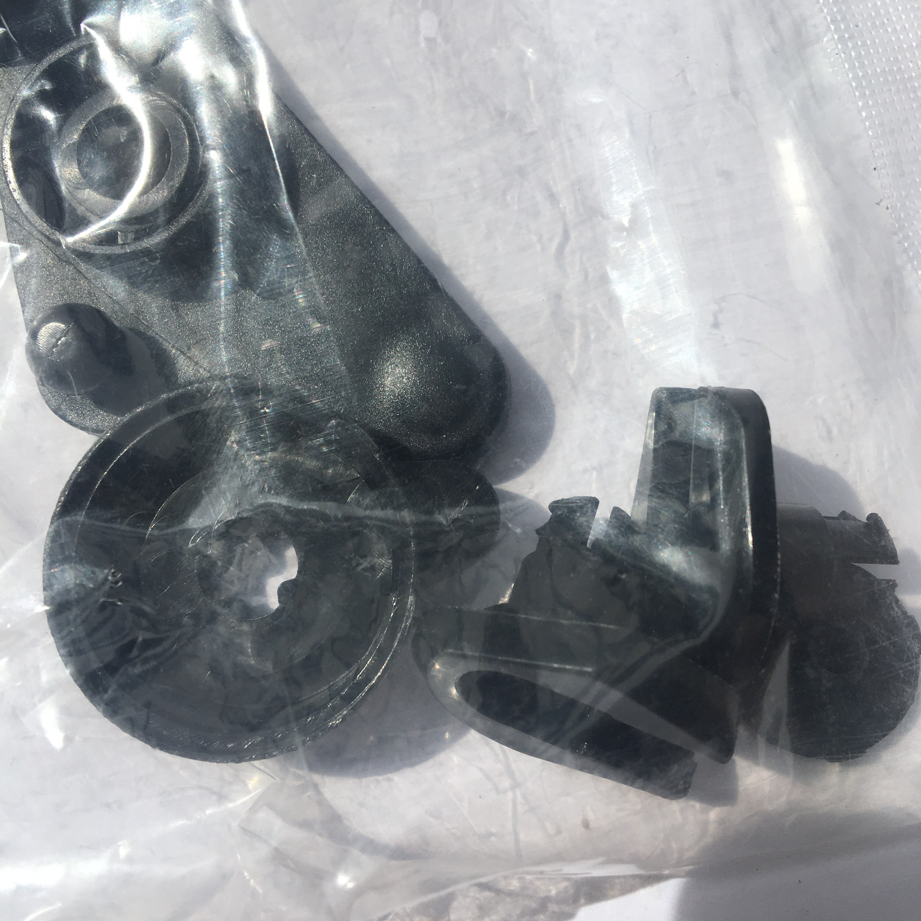 Intake Manifold Lever M272 and M273 manifold to fail is the swirl flap lever 2721402401