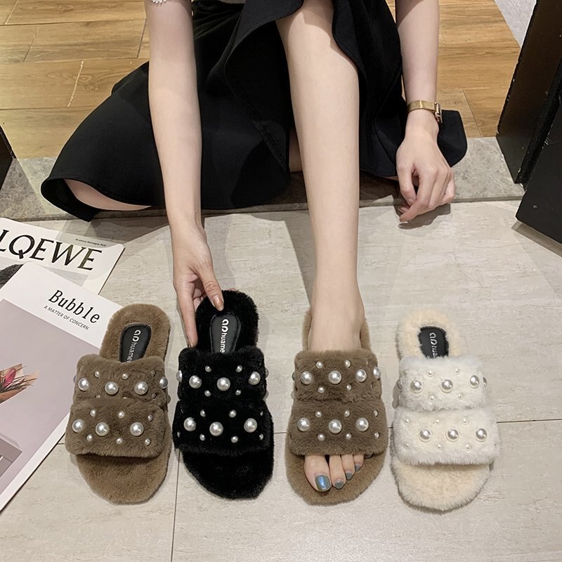 Tekoturkis lämpimät kengät talvi naiset helmi karvaiset tossut valkoiset sisätassut naisten kotiliukumäkiä mustat pehmotossut