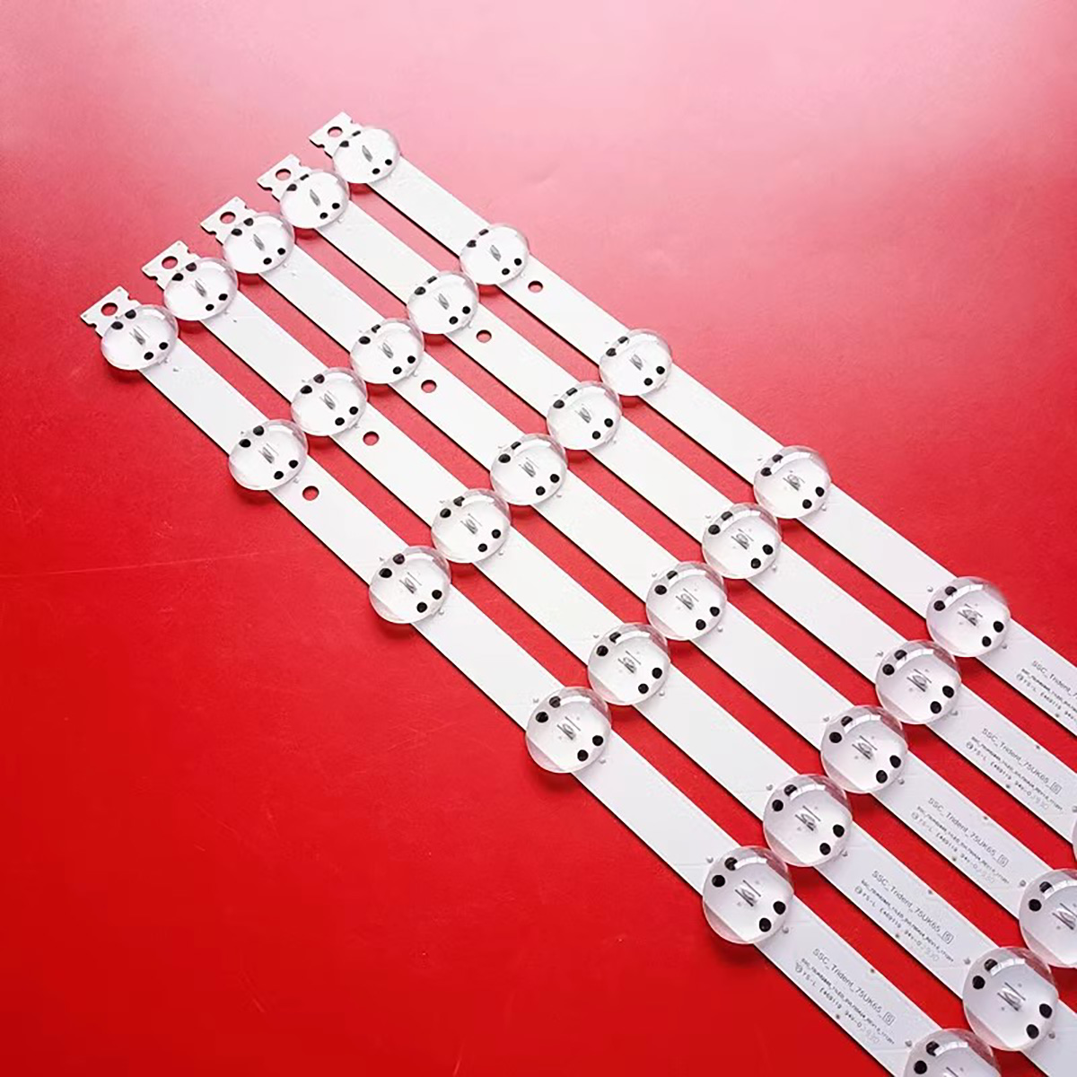 LED-strip voor 75UK6500PLA 75UK6200PLB 75UK6570PUB AGM 76249101 SSC_Trident_75UK65_S 75UK62/65 SVL750A24 75UK6190PUB 75UN6950