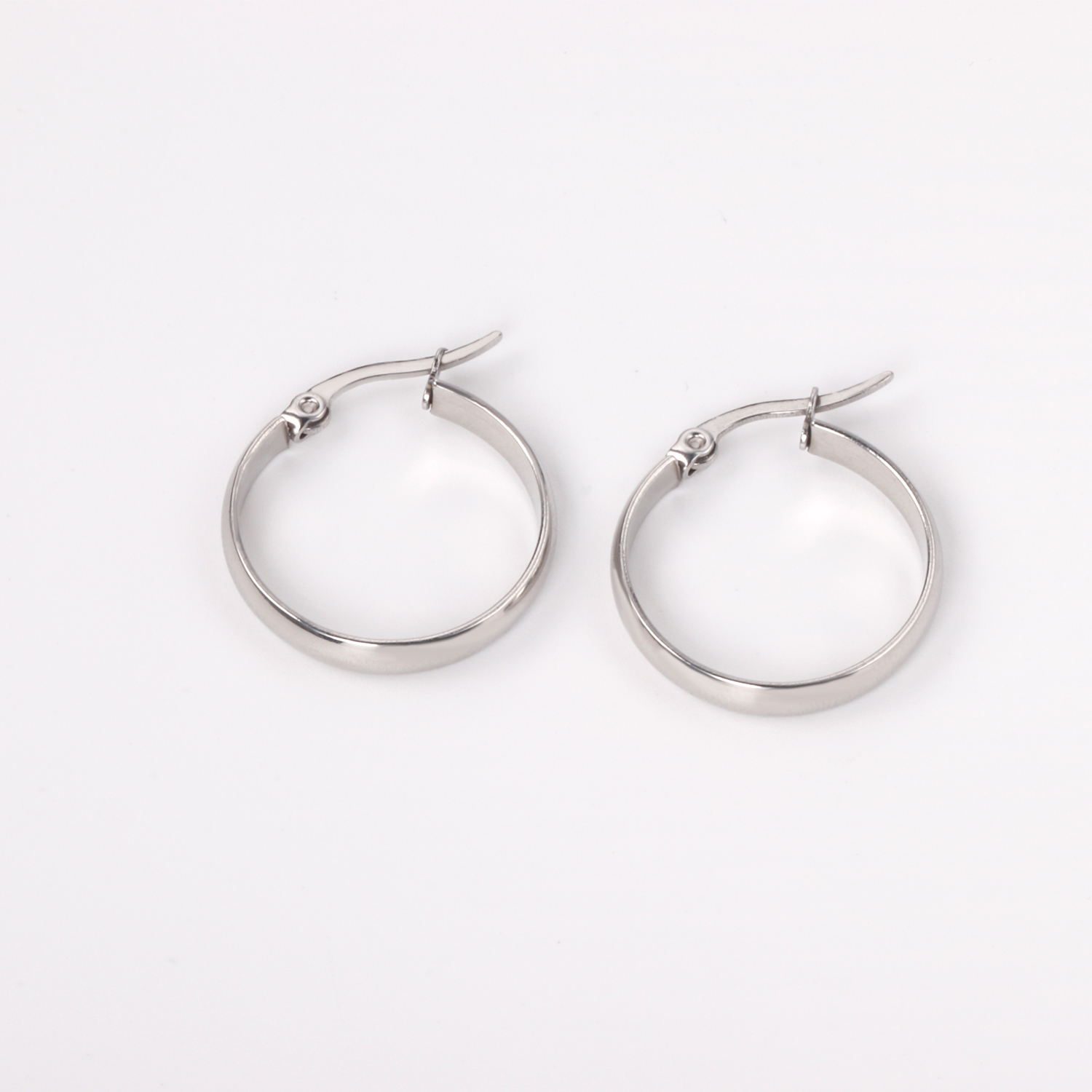 Boucles d'oreilles créoles tendance en acier inoxydable plaqué or, rondes Huggie pour femmes, bijoux de fête, , accessoires,