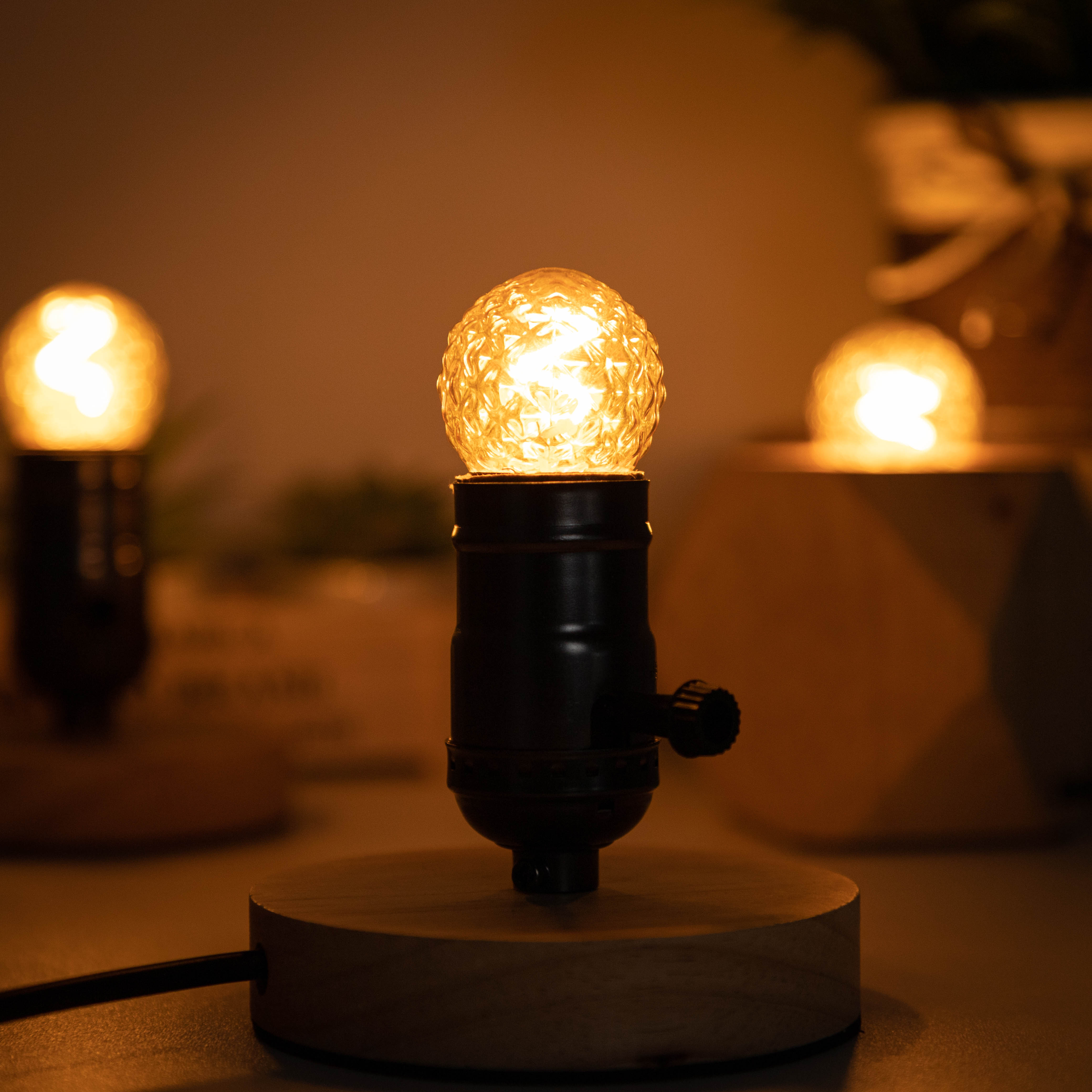 Vintage led-spiralformad glödlampa  g40 st bärnstensfärgad glaslampa 1.5w e27 st dimbara edison-ljusbolllampa för pendelkrona dekorativ lampa