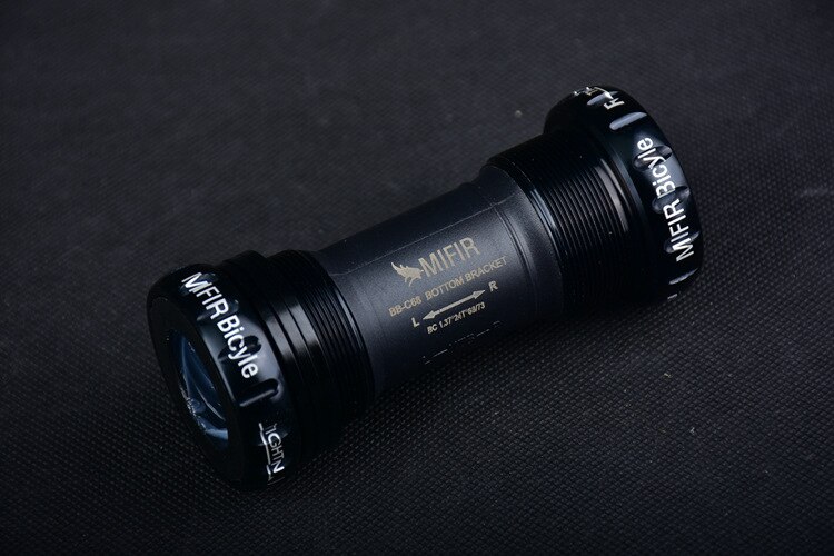 BB-C68 Ordinary Bottom Bracket Road Bicycle Bearing Axis Bottom Bracket Mountain Bike Bottom Bracket Bike Parts: Screw Black