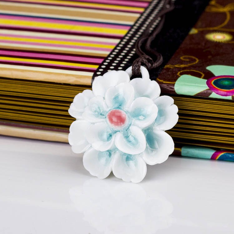 Vintage Stijl Blauw En Wit Keramische Handgemaakte Lotus Bloem Hanger Ketting Chinese Stijl Etnische Stijl Lange Ketting Vrouwen Lady: light blue02