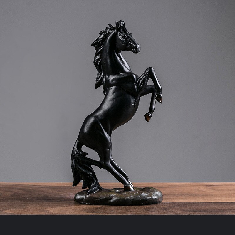 European War Horse Sculpture Statue Resin Home Decoration Accessories Domineering Animal Statue Modern Craft Statue: 2