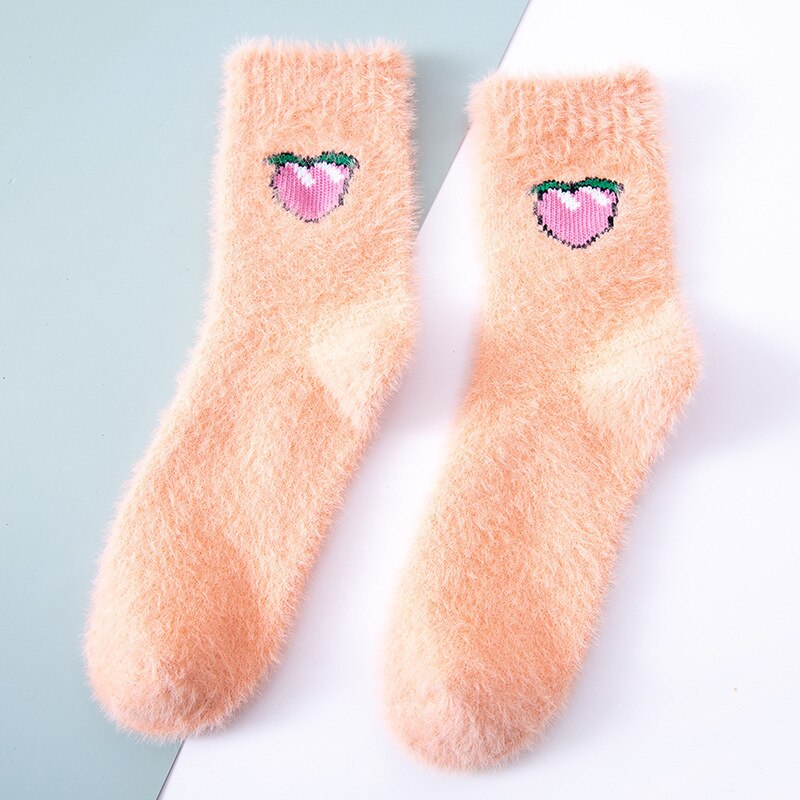 Frukt avokado godis varm dam söt vinter kawaii tjock casual dam strumpor luddiga fluffiga frotté varma strumpor korta söta bomullsstrumpor: Rosa persika