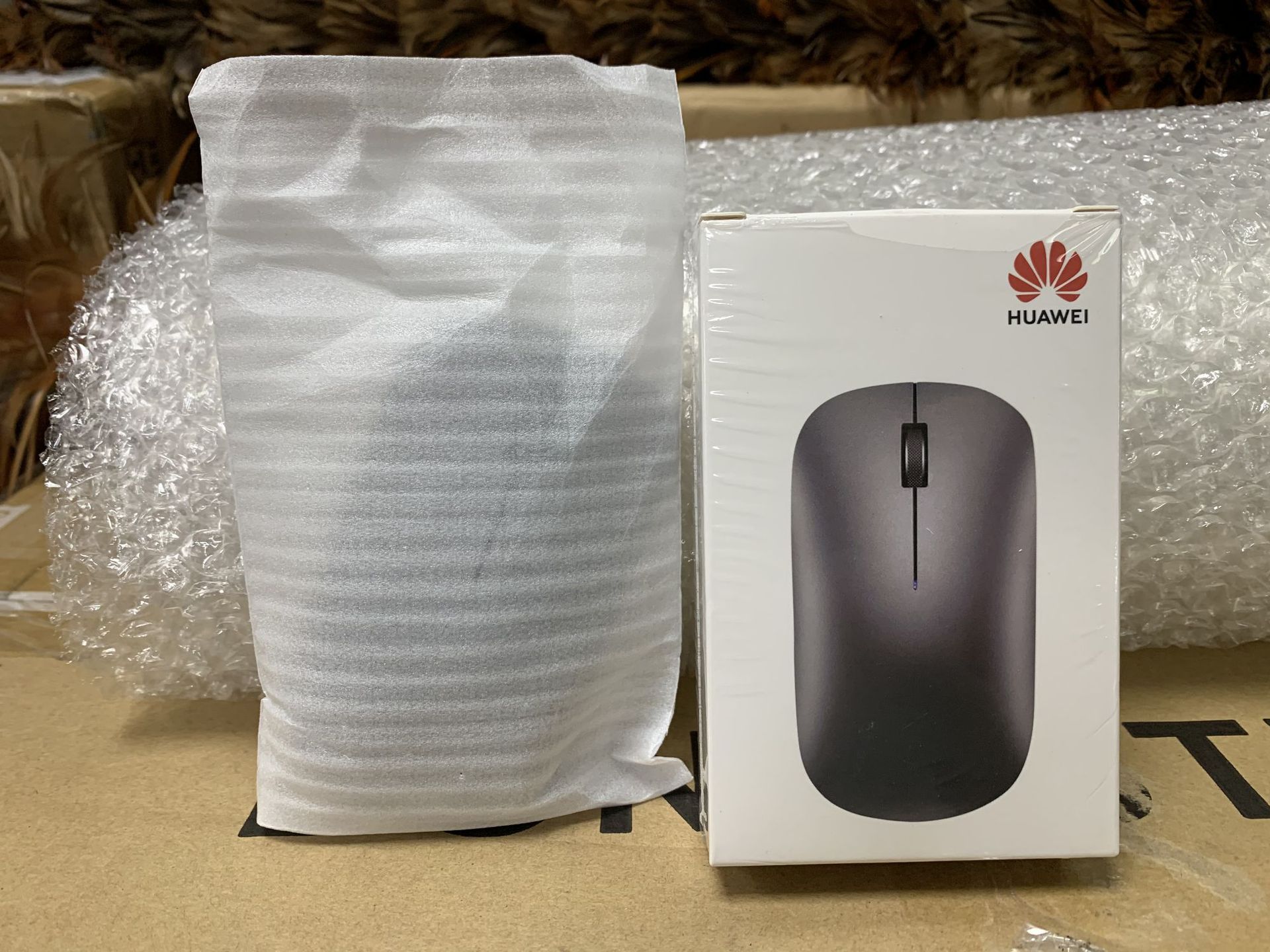 HUAWEI AF30 Wireless Bluetooth Mouse Optical Silent Mouse Supports 2nd Generation CD23 Fast-Switch Versatile Bluetooth Mouse: Wireless USB 2.4GHz