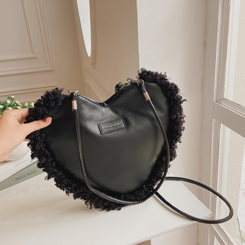 Vrouwen Roze Hart Vormige Schoudertassen Ins Dambord Plaid Dames Crossbody Bag Vrouwelijke Zachte Pu Lederen Onderarm Zak Handtas: black