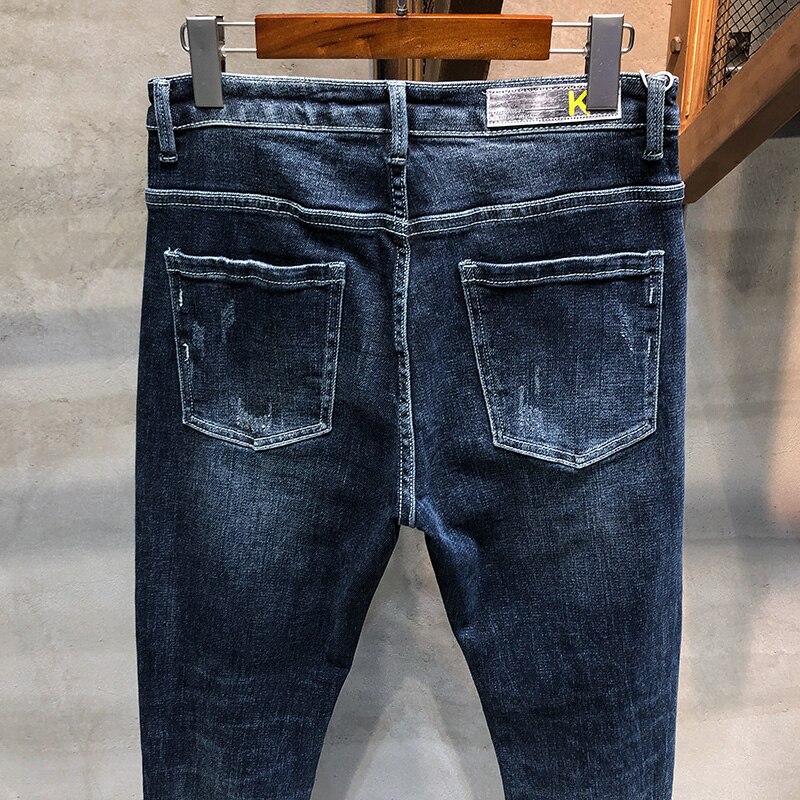 Pantalones vaqueros de estilo ceñido elásticos para hombre de estilo ceñido, azul oscuro, rasgados, a rayas, pantalones de mezclilla con parches, ropa de calle informal Yong Man Jean