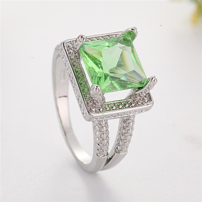 à la grande bague de mariage en pierre verte pour les femmes bijoux de géométrique Zircon anneau dame accessoires Anillos Mujer L5Q355