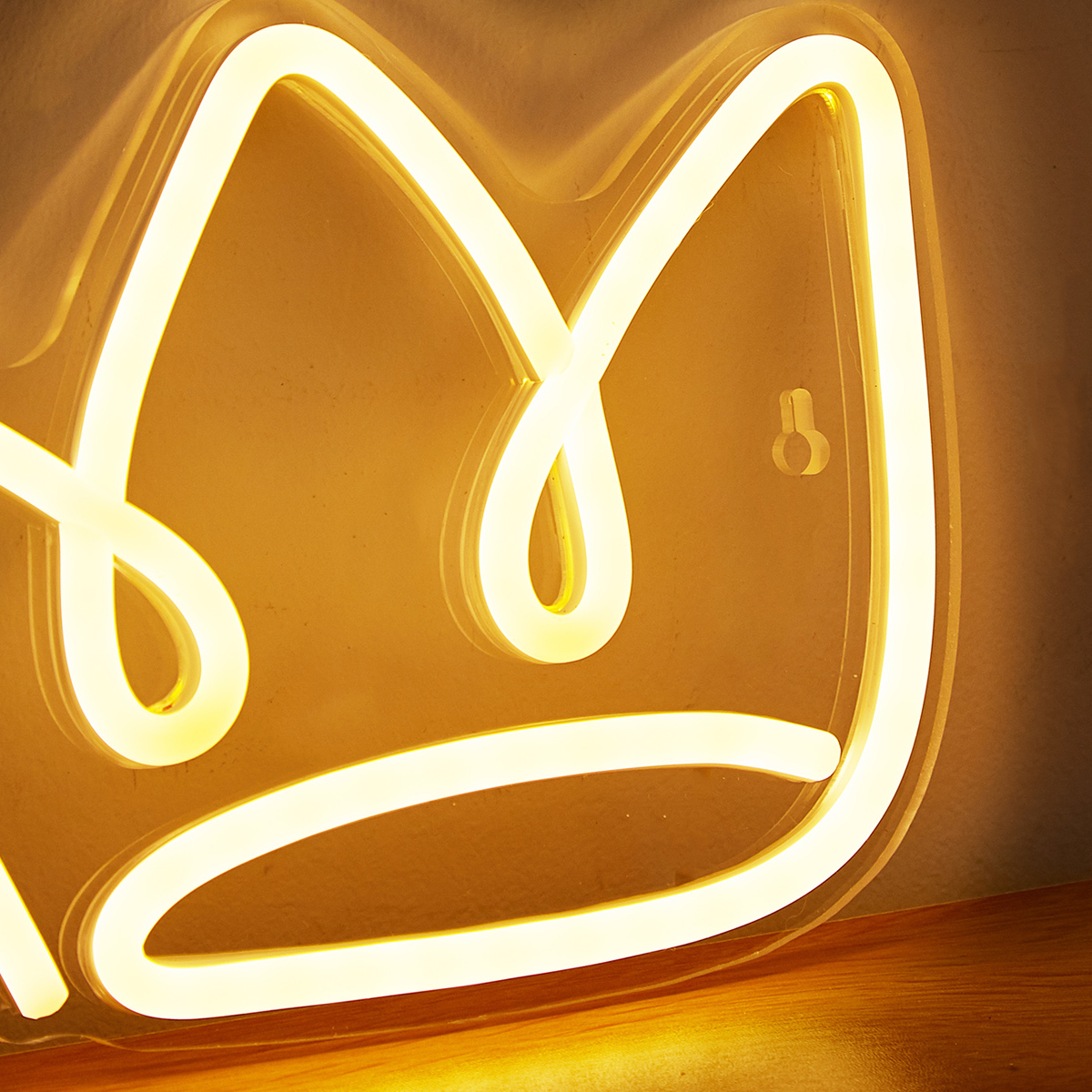 Chi-kjøpe ledet neon krone usb-drevne neonskilt nattlys 3d veggkunst og spillrom soverom stue dekor lampe skilt