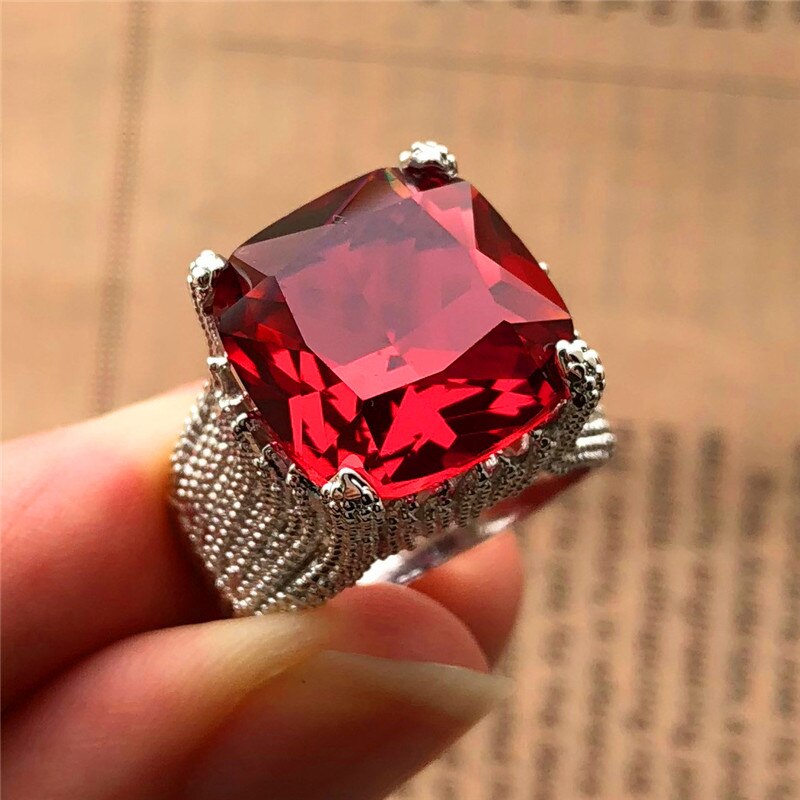 Luxe Vrouwelijke Grote Rode Steen Ring Vintage Zilveren Kleur Geometrische Finger Ring Promise Wedding Engagement Ringen Voor Vrouwen