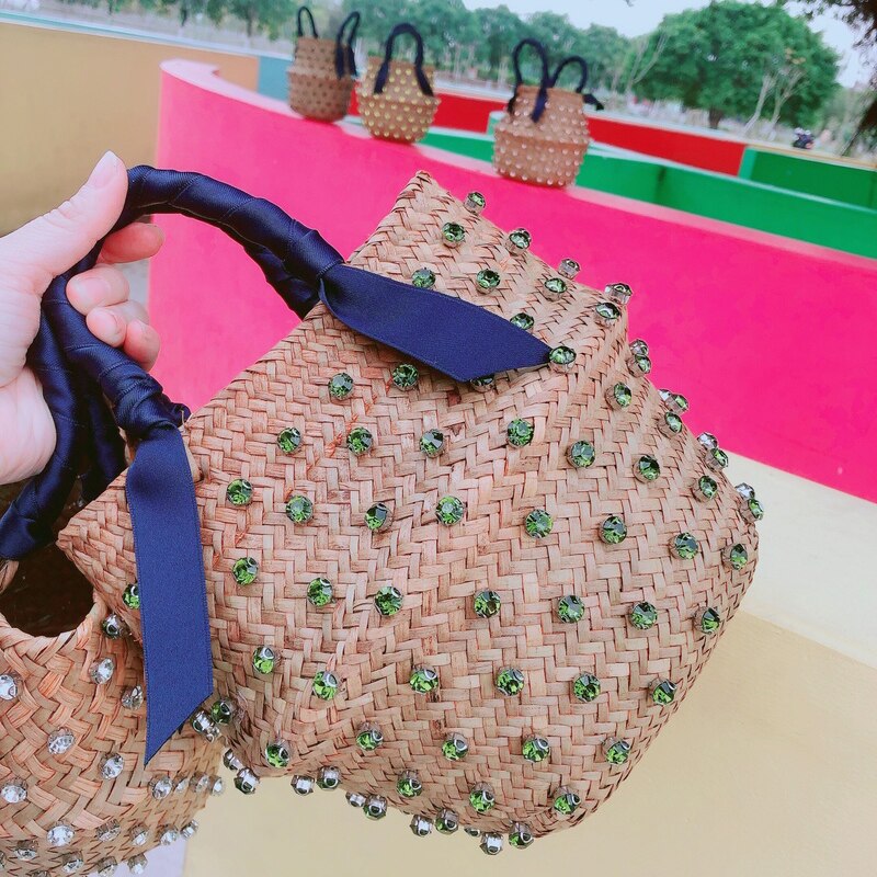 Woman Vacation Bag Embellished Straw Bag Ladies Woven Seaweed Bucket Diamond Bag Pearl Handbags: green no lining / L