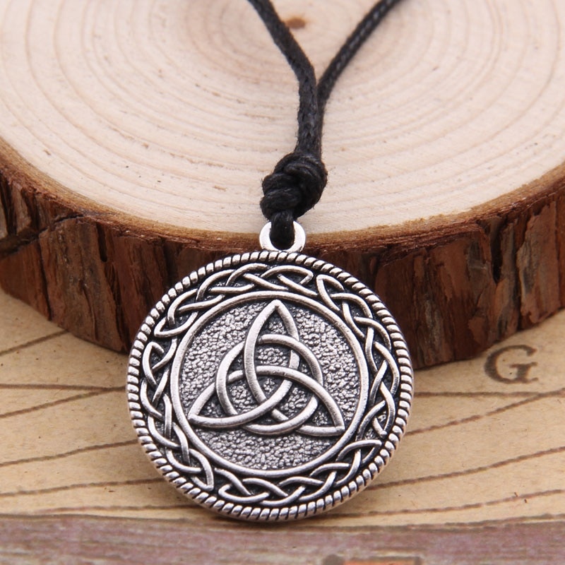 Retro Nordic Style Metal Celtic Knot Pendant Chain Necklace Men Classic Punk Amulet Jewelry: 14178-Silver