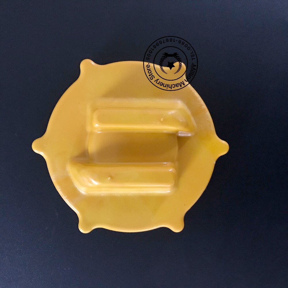 Excavator parts Komatsu pc60 old fuel tank cap car accessories