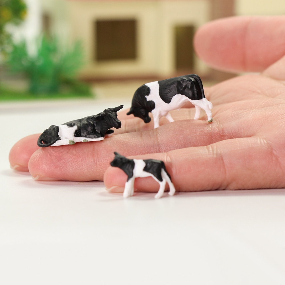 P8714 32pcs HO Scale painted Farm Animals Cows 8 different poses Model Railway
