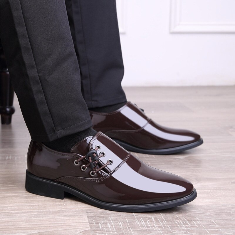 Classic 6cm Men High Heel Shoes Formal Mens Party Loafers Brown Patent Leather Dress Shoes Men Oxfords Mens Pointy Shoes