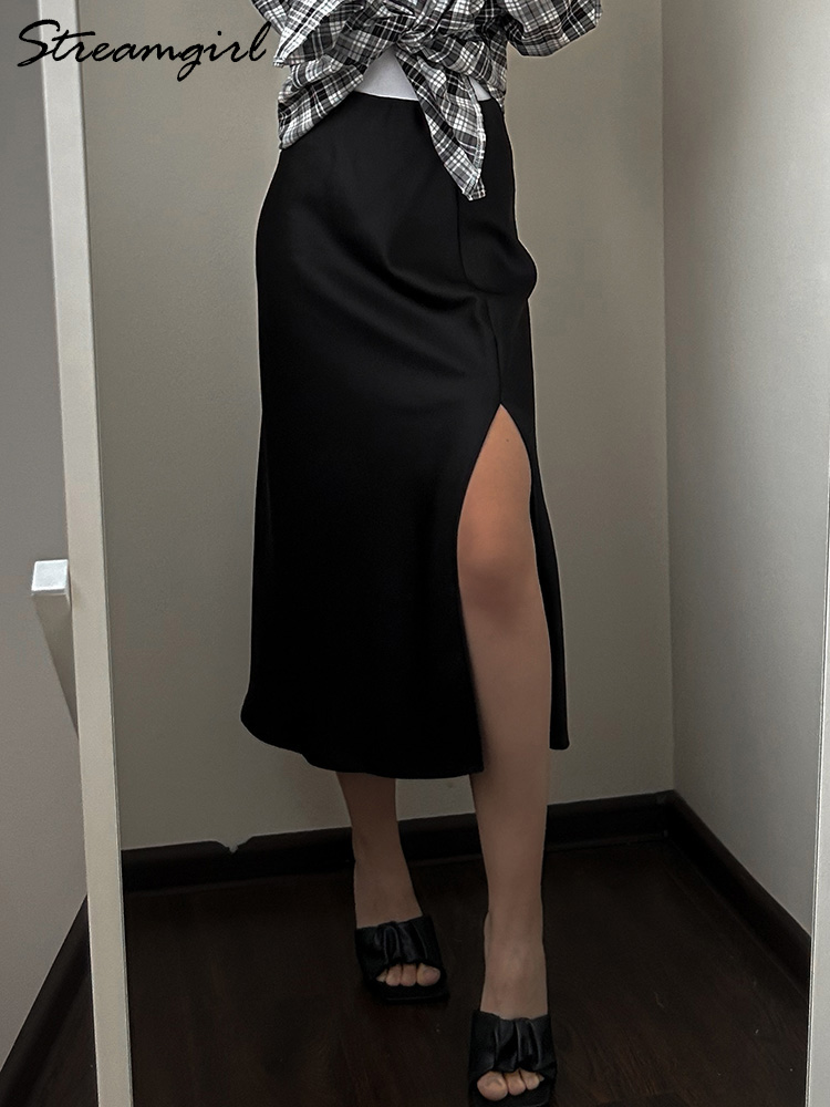 Dames satijnen midi rok met elastische taille en split, zwarte a-lijn satijnen rok met split voor op kantoor.