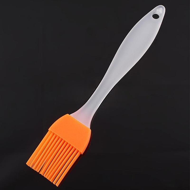 LanLan Food Grade Silicone Brush with Sturdy PP Handle Dessert Mousse Chocolate Ice Cream Pastry Baking Tool Random Color