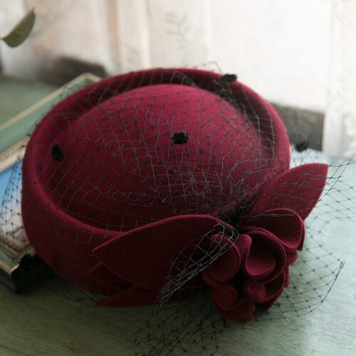 Britse Bloem Baret Cap Vrouwen Pure Wolvilt Fedora Wit Groen Dot Gezicht Sluier Bunker Wol Tovenaar Vrouwen Cocktail Party hoed: Burgundy