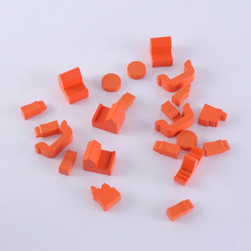 1 set di accessori per giochi da tavolo da gioco colorati con marchio in legno