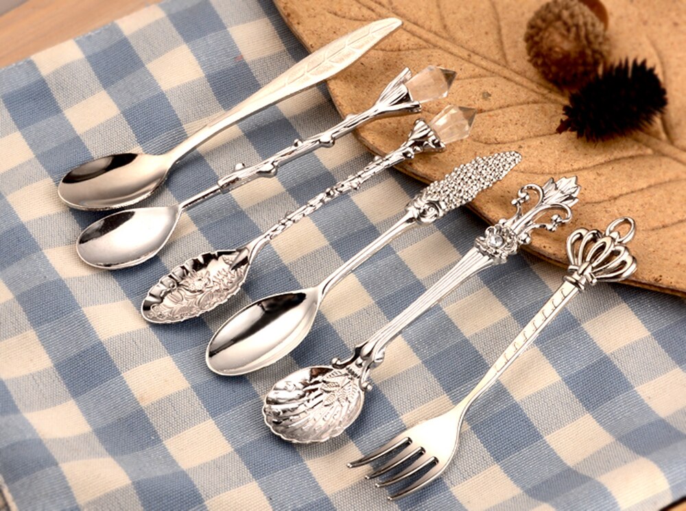 6Pcs Vintage Carved Retro Coffee Tea Spoons Set Mini Ice Cream Crystal Stirring Spoon Scoop Dessert Forks Mixing Sugar Spoon
