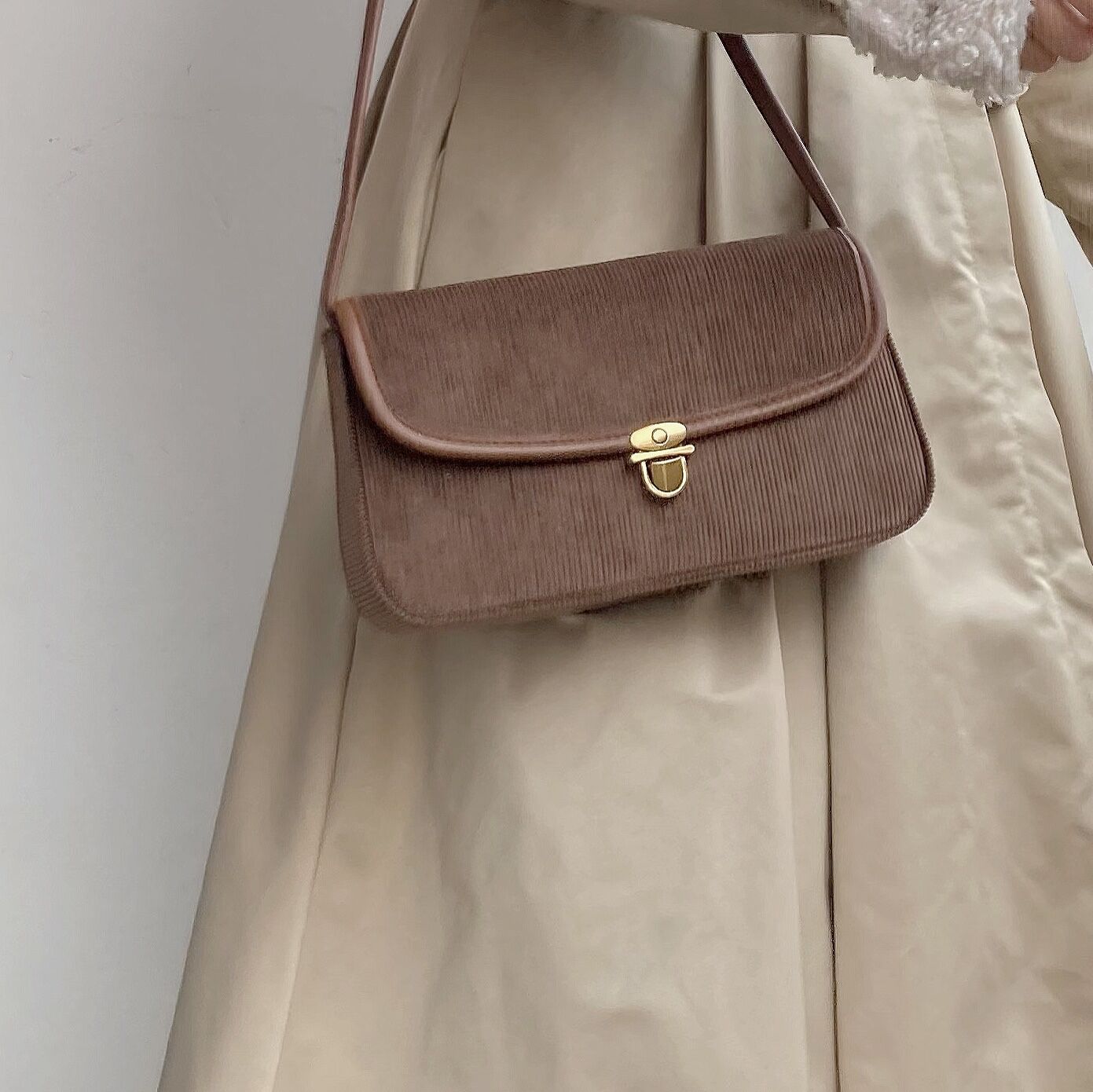 Sacs à bandoulière à la pour femmes, sacoche à main de style Brandy Melville rétro Hipster esthétique Vintage, sac carré tendance,