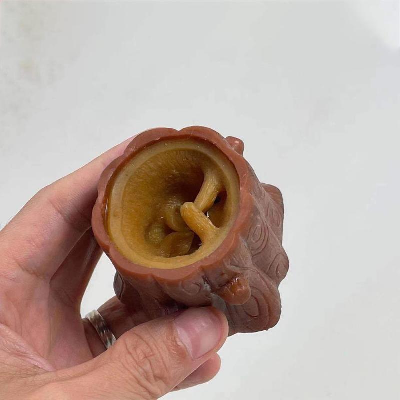 Spremere scoiattolo tazza decompressione ceppo d'albero gadget in gomma netto giocattoli rossi carino portapenne telescopico in miniatura regali per gli amici