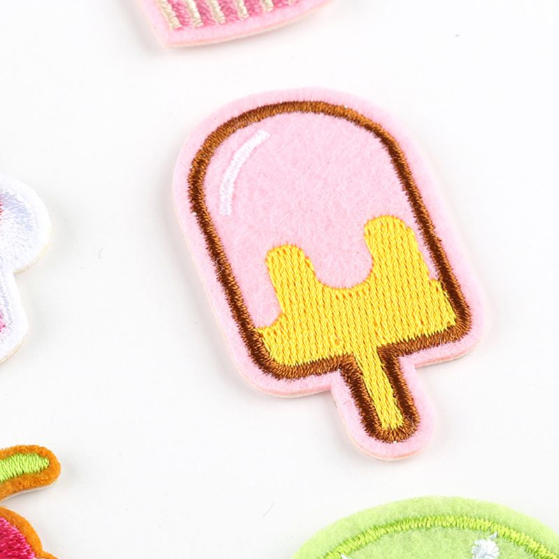 14 st tecknade cupcake desserter tyg lappar järn på barn broderad dekorativ sömnad applikation för klädväska diy