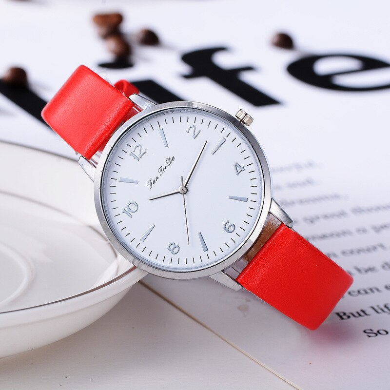 Quartz Watches Women Women's Casual Quartz Leather Band Watch Analog Wrist Watch: Red