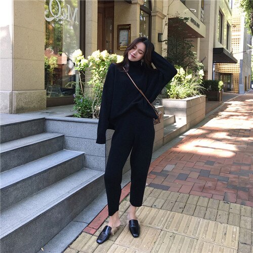 Women's Tracksuit Set - Knitted Turtleneck Pullover - 2 Piece Casual Outfit