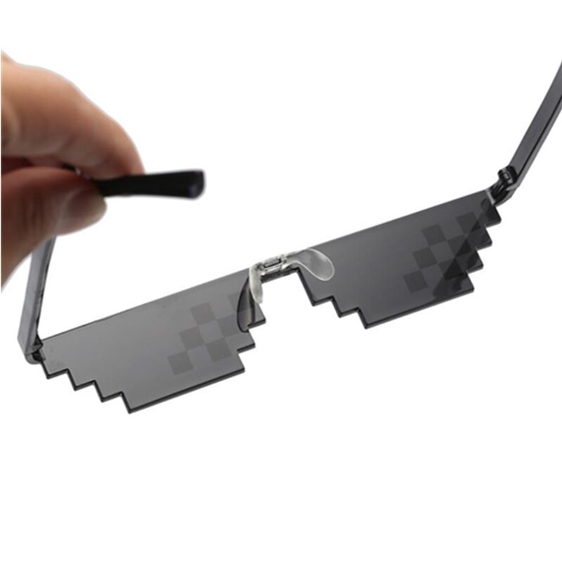8 bits Thug vida gafas de sol pixelada hombres mujeres gafas de sol de mosaico UV400 gafas Vintage Unisex gafas de juguete