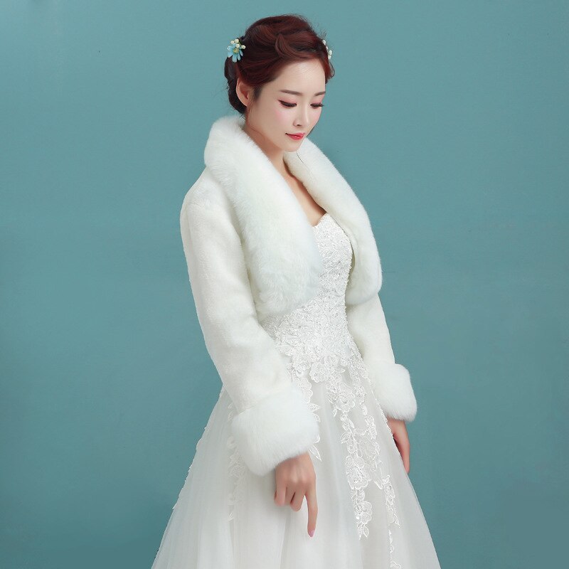 Feather robe women Faux fur coat Bridal fur shawl Peleryna mariage femme Shrugs for women Long sleeve Wedding Jacket