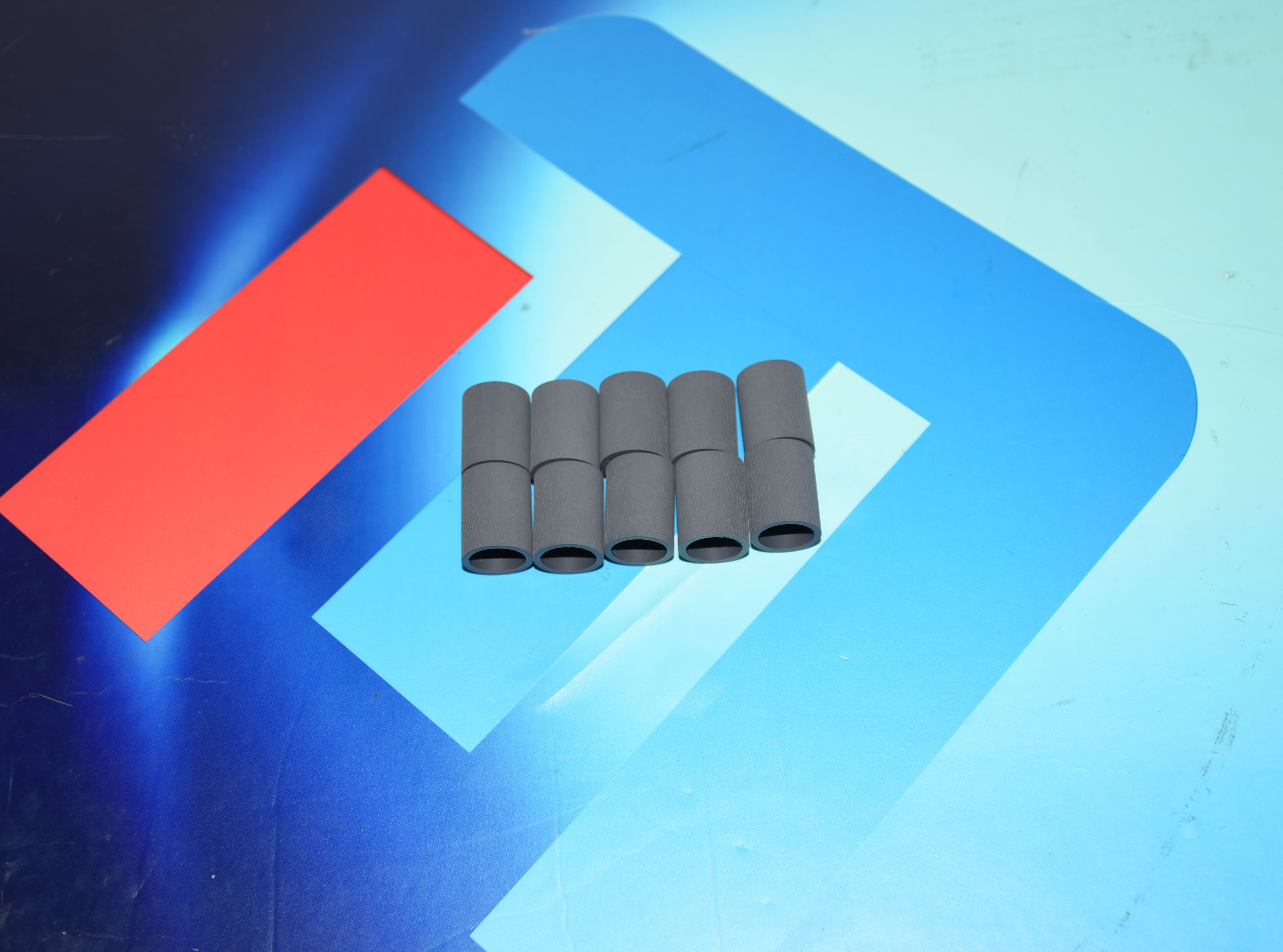 10PS Feed roller tire for ToshibaFor Toshiba E16 E163 E205 E233 E255 E256 E280 E355 E353 E450 E450 E506 6LE69833000 4401964410